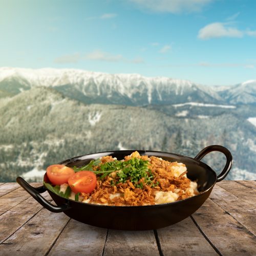 Käsespätzle mit Bergblick