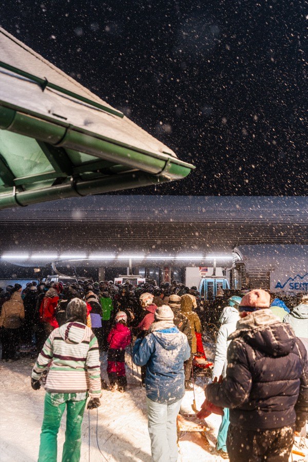 Après-Ski-Stimmung am Fuß der Piste